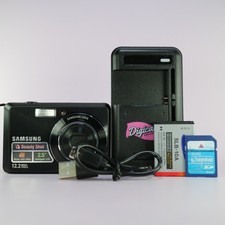 Samsung Digital Camera ES63 12.2MP Black Tested Full Working Set