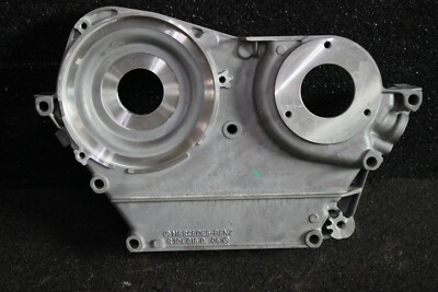 Mercedes Benz W124 M104 Stirndeckel 1040160706