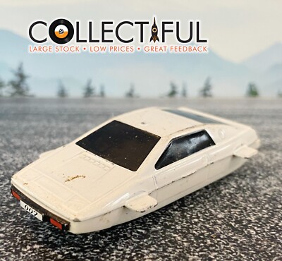 TIC TOC - 007 JAMES BOND SWLM - LOTUS ESPRIT (UNDERWATER