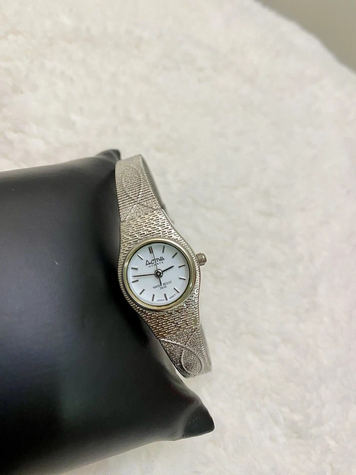 Reloj Movimiento Japón Vintage Active Completo Acero Inoxidable Mujer’s Foto 3 de 4