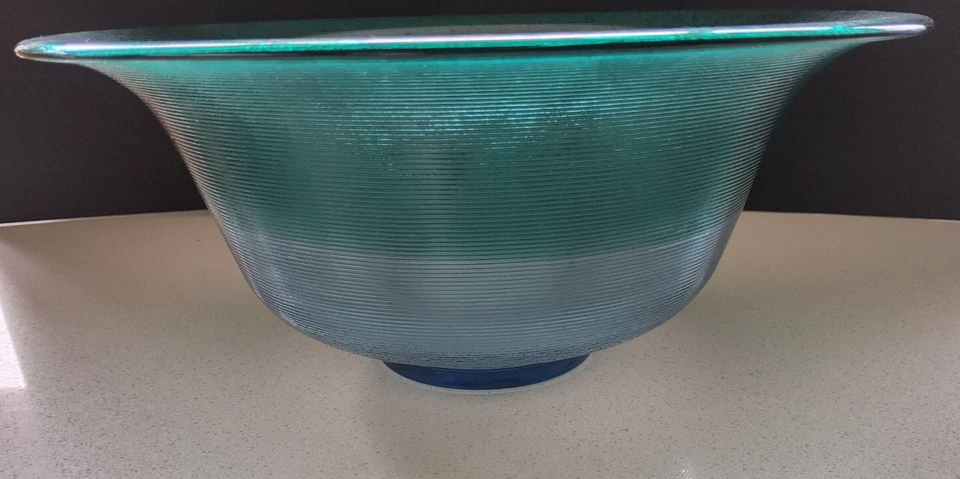 BOHEMIA GLASS BOWL DESIGNED BY JIRI SUHAJEK CZECH 17.5CM - NO BOX - image 4 of 4