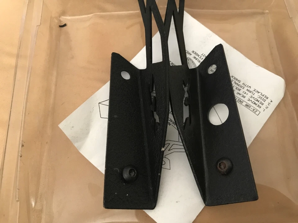 Kit de placa inferior Shock Racing 10-8560 UTKZX1B 2004 Kawasaki ZX10 Foto 4 de 4