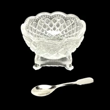 Avon by Fostoria Glass Diamond Quilt Footed Open Salt Cellar w/ Spoon 3" x 2"