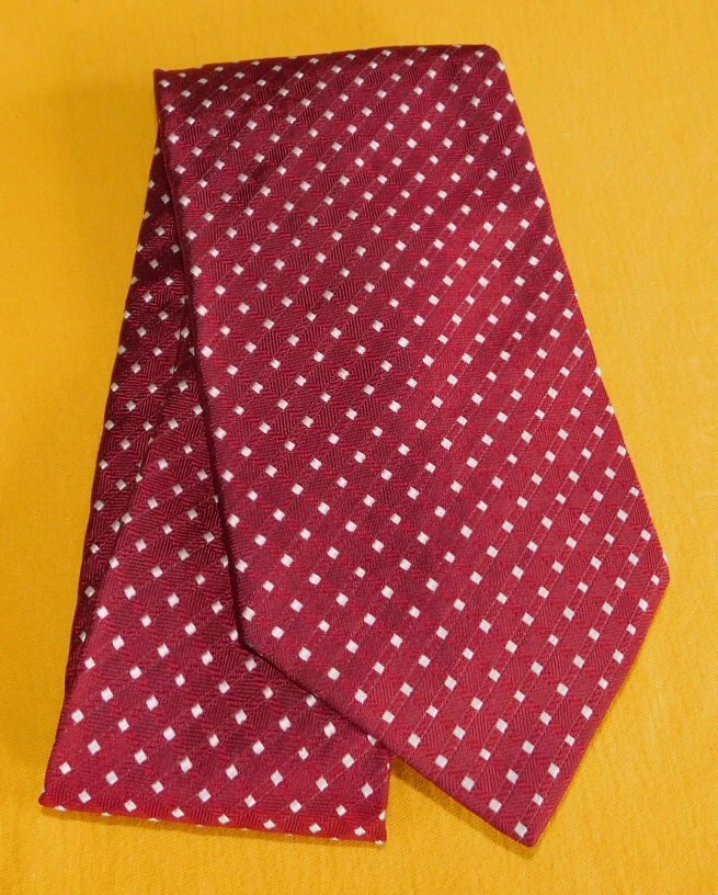 CORBATA CON MOTIVO DE PUNTOS ROJOS/BLANCOS BROOKS BROTHERS HECHA EN EE. UU. - CORBATAS - CORBATAS DE DISEÑADOR. Foto 2 de 3