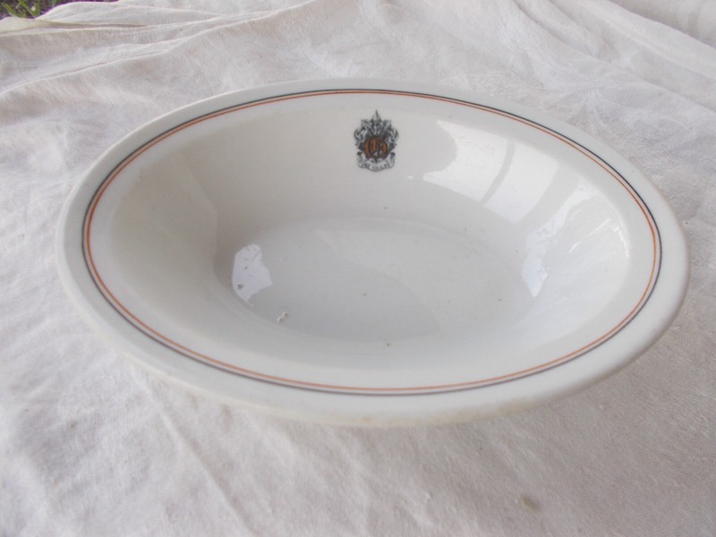 Vintage The Gillsy Hotel Cleveland Ohio 8" Oval Serving Bowl Dish Syracuse China