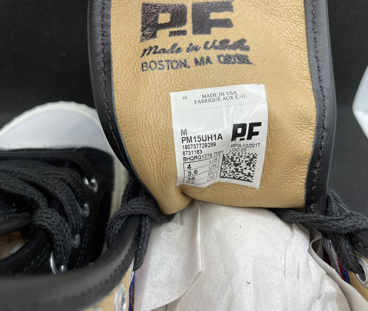 PF Flyers Unisex Made in USA Center HI Size 4 Men/5.5 Women PF Flyers Unisex Made in USA Center HI Size 4 Men/5.5 Women
