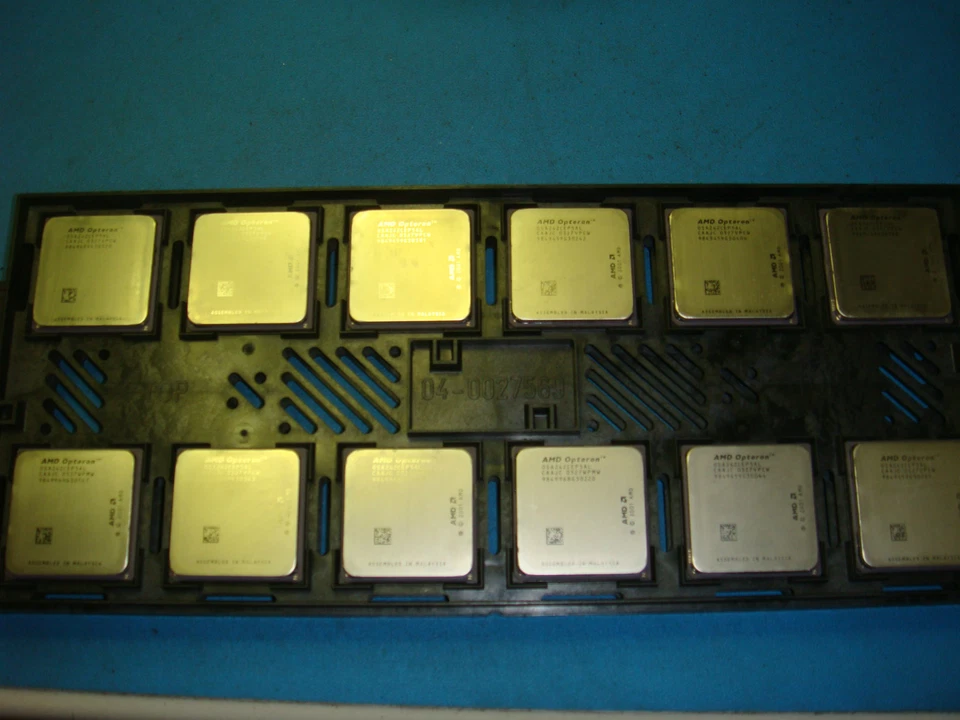 (1) AMD OSA242CEP5AL Opteron 242 1.6GHz 1600Mhz 1.5V 1MB L2 940 pin PGA CPU NEW - Image 4 of 4