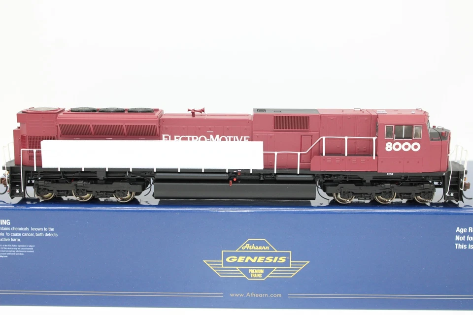 Athearn Genesis HO Scale EMD Demonstrator SD80MAC Diesel Locomotive #8000 NOS - Image 2 of 4
