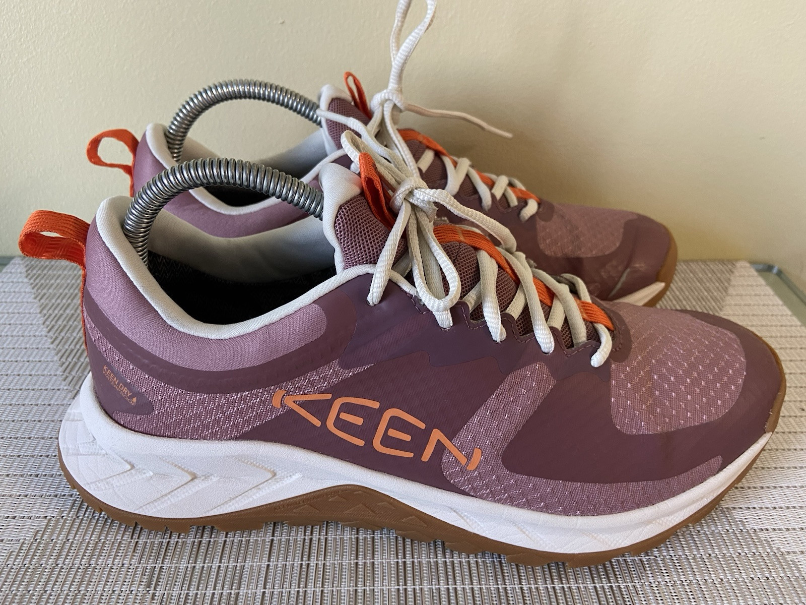 Scarpa da trekking impermeabile KEEN donna taglia 10 Versacore rosa marrone mandarino