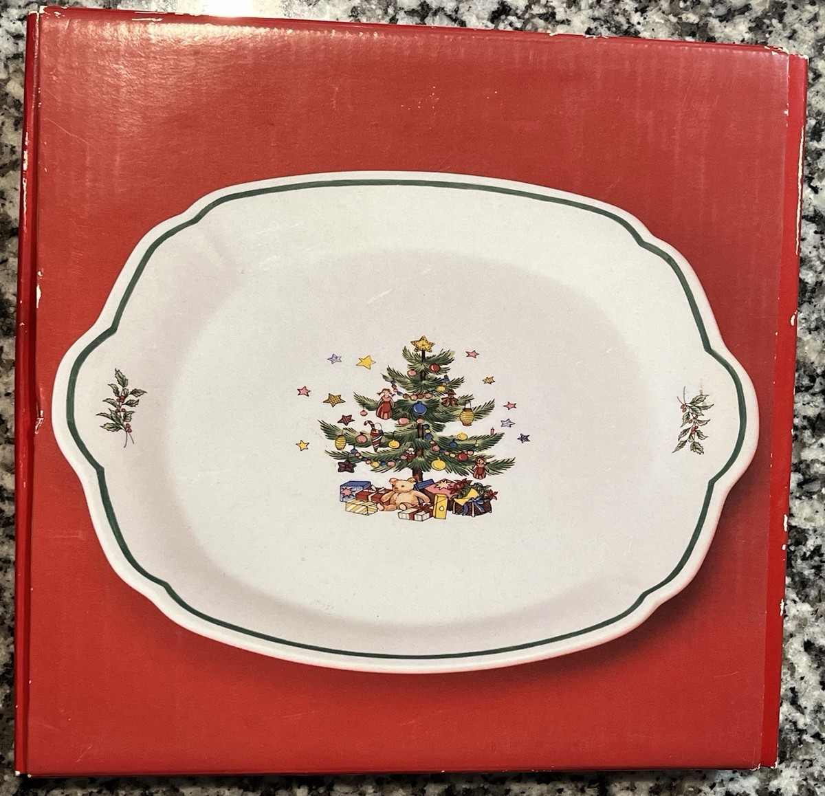 Vintage Nikko Japan/Dolly Spruce Christmas Dinner Plates/Mugs