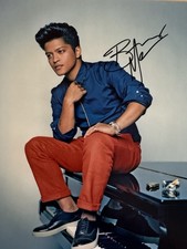 Bruno Mars Autographed photo 8 x 10 w/COA hand signed Pop Superstar