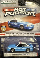 greenlight hot pursuit 1/64 NYPD Mustang 
