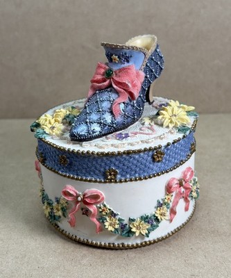 Heritage House Trinket Music Box Collector's Edition ''Que Sera, Sera'' Blue Shoe