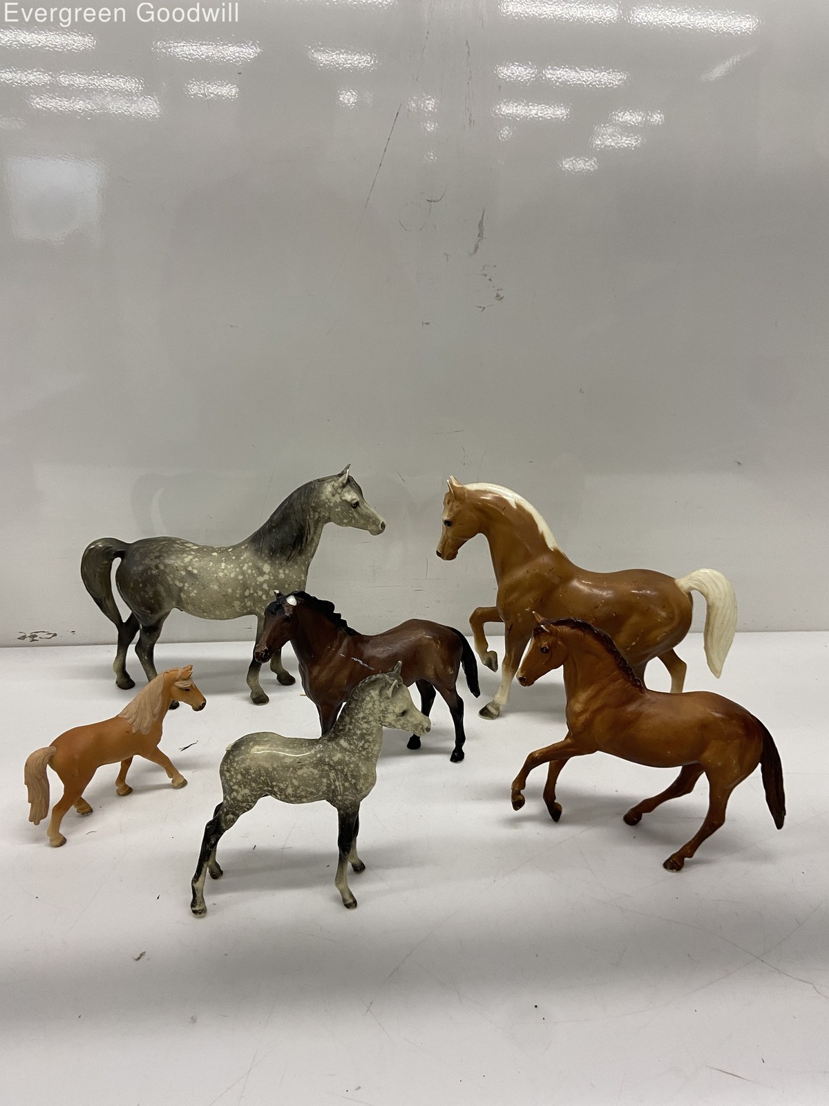 6 VTG Breyer Horse