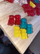 Tiny Cute Multicolored Epoxy Resin Hard Gummy Bears Decorative Toy