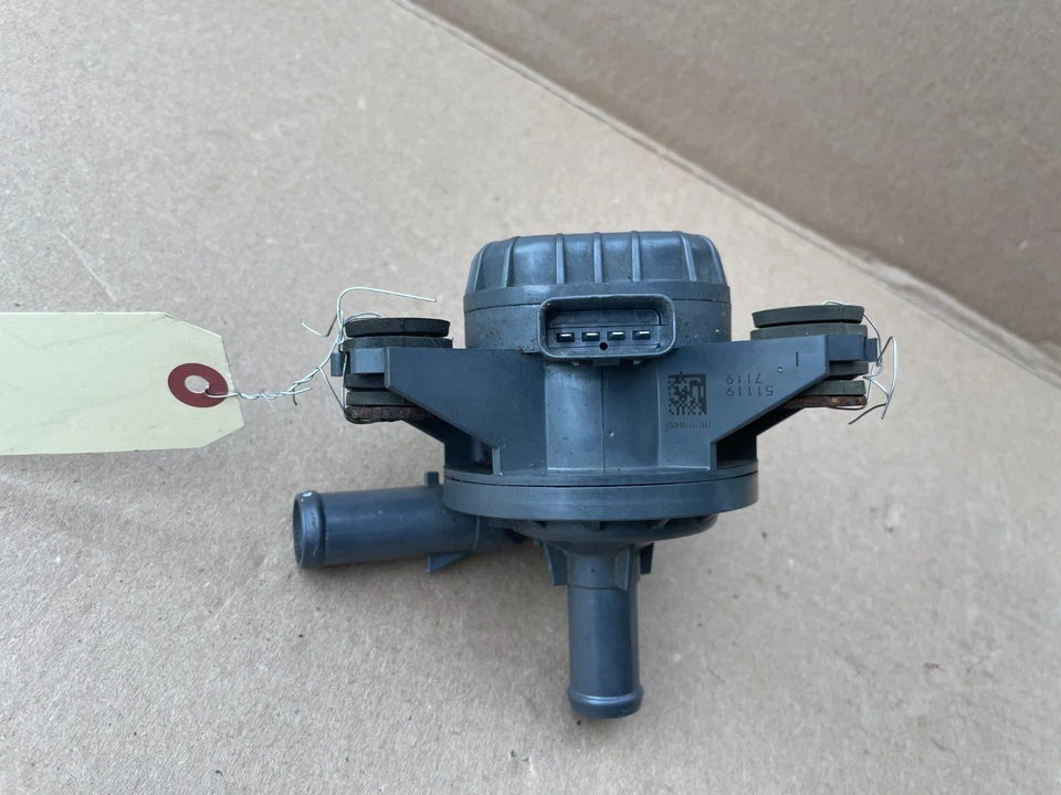 Bomba de agua Toyota Prius V 2012-2017 09040-52010 Foto 4 de 4