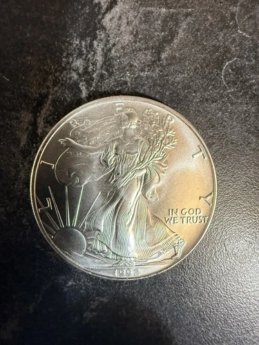 1992 American Silver Eagle 1 oz .999 Fine Silver Uncirculated