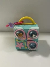 Littlest Pet Shop Teeniest Tiniest Pop-Up Mini Bunny Playset