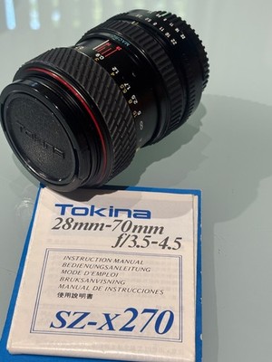 Tokina 28-70mm f/3.5-4.5 Standard-Zoom Objektiv für Nikon F-Mount   inkl. beiden