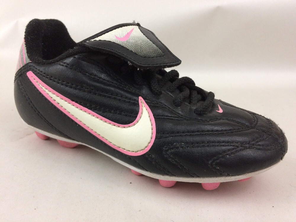 NIKE Soccer Shoes Cleats 359616-016 Girl's Youth Black Pink White  Leather