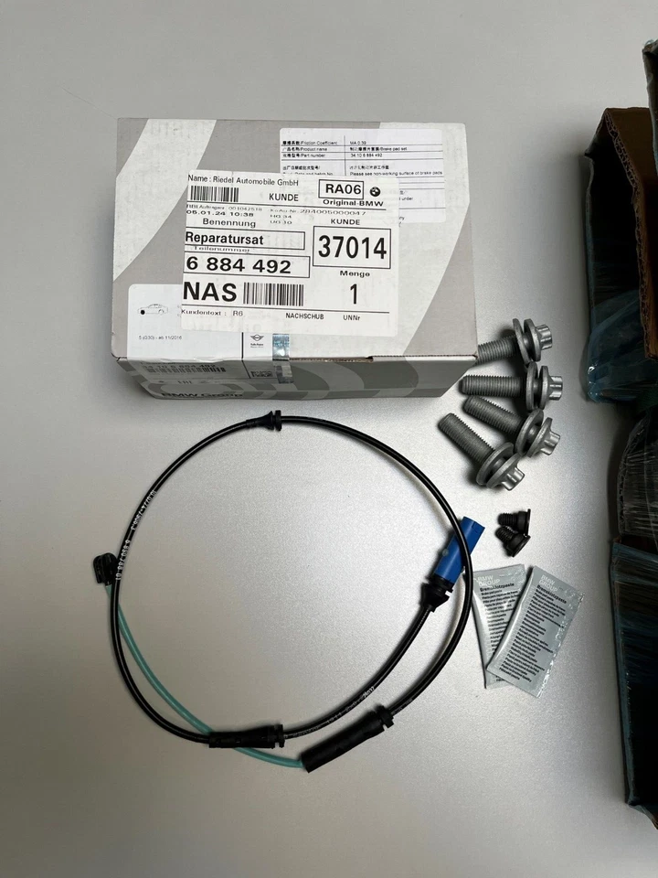 Original BMW Bremse vorne Komplettpaket ( auch Bremsscheiben ) für 5er G30/G31 - Bild 2 von 4