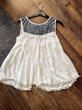 New. Frock And Frill. White & Navy Lace Open Back Pretty Summer Top. Size 8