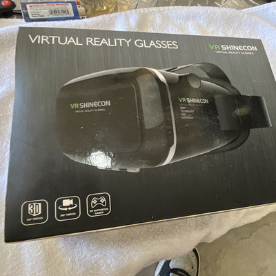 VR SHINECON Smartphone VR Headset 6in 101° FOV Adjustable Headband Black