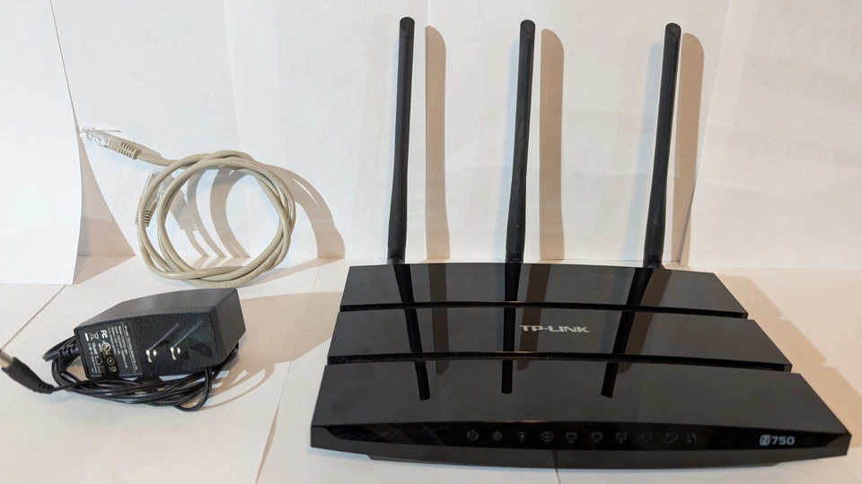 TP-Link WDR4300 N750 Dual-Band Router – Fresh OpenWrt Preinstalled, Ready to Use - Image 2 of 4
