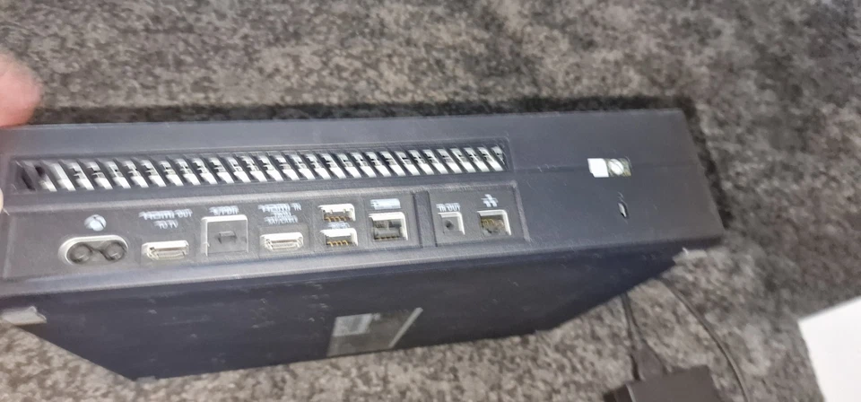 Xbox One 500GB Konsole Schwarz mit 2 Controller + Spielesortiment - Bild 3 von 4