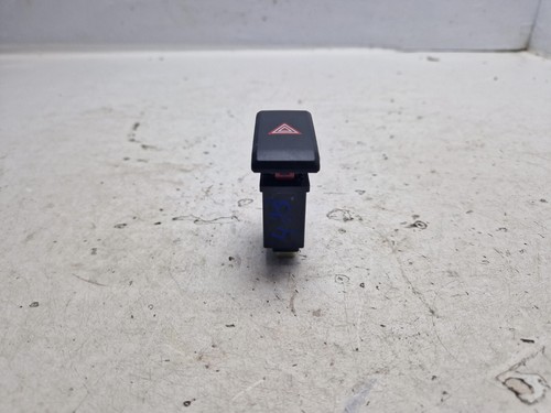 KIA PICANTO MK3 HAZARD LIGHT CONTROL SWITCH 299182263 2021 - Picture 2 of 8