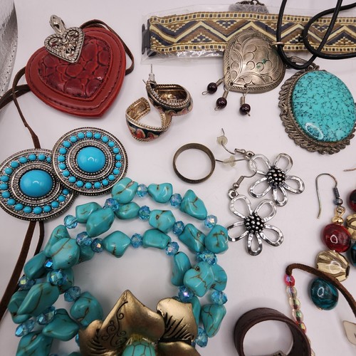 Vintage To Now Jewelry Lot Mixed Materials Wearable Resell Gift Boho Western... - Picture 2 of 18