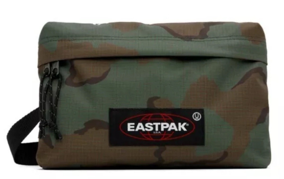 (正規店出品)UNDERCOVER x EASTPAK CROSSBODY BAG KHAKI CAMO EASTPAK X UNDERCOVER Crossbody Bag in Green Camo - BNWOB