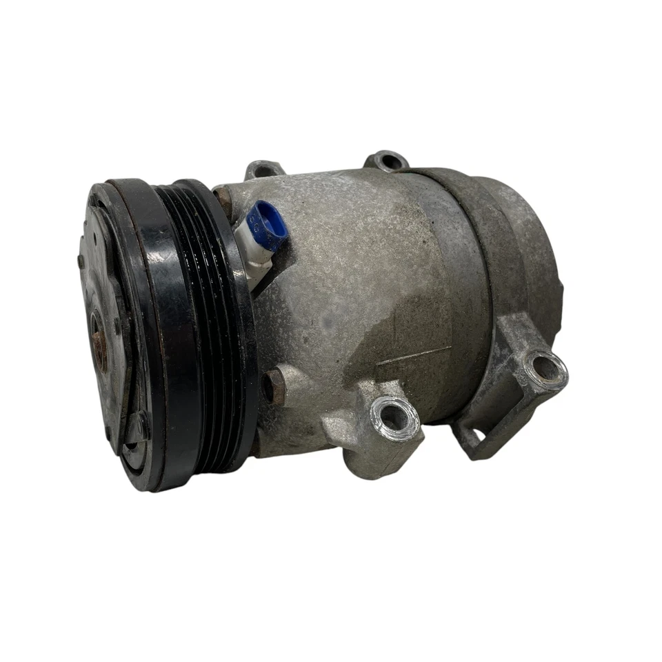 1997-2004 Chevrolet Corvette 5.7L RWD A/C AC Compressor and Clutch OEM 89018958 - Image 2 of 4