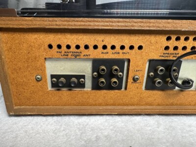Vintage SANYO DXT-5004 Turntable Stereo System AM/FM Radio