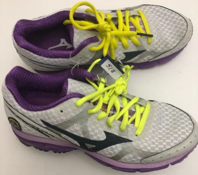 Mizuno Women's Wave Rider 17 Running Shoes