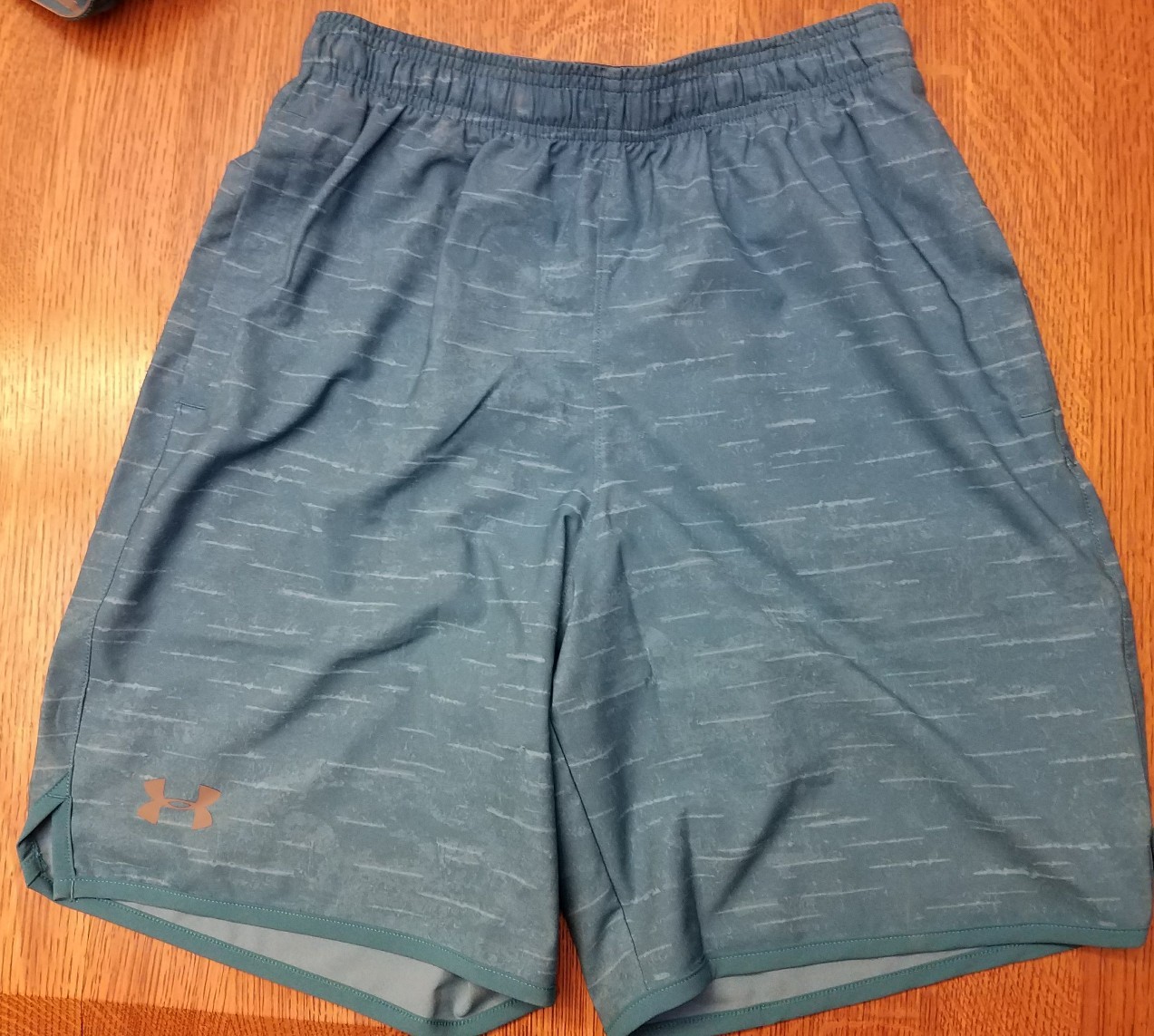 UNDER ARMOUR MENS QUALIFIER PRINTED SHORTS 1289623 953 BAYOU BLUE ...