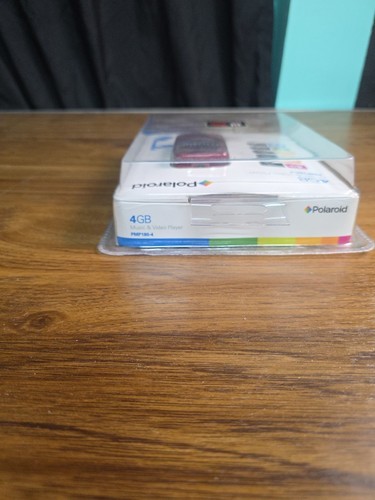 Polaroid PMP180-4 Red (4GB) Digital Media Player - Picture 5 of 5