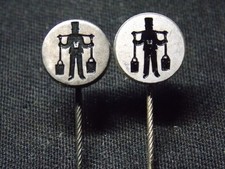 2 x HAMBURG  „Hummel, Hummel – Mors, Mors“  -  Anstecknadel