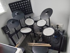 Roland TD-1 V-Drums Electronic Drum Kit – Mesh Heads – Excellent Condition