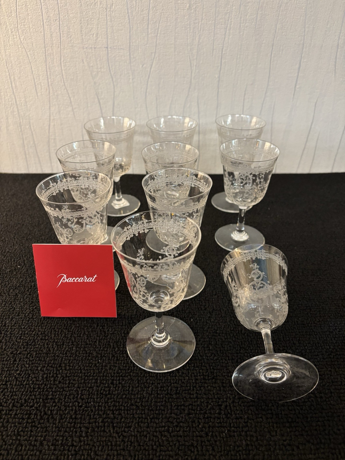 10 Richly Engraved White Wine Glasses In Baccarat Crystal (Price Per Unit) Mod3