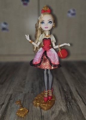 Ever After High Original Apple White Doll