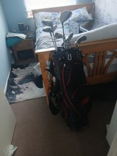 Golf Bag and Clubs Set Drivers, Wedges, Chipper, Putter