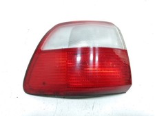 Feu arrière Opel OMEGA