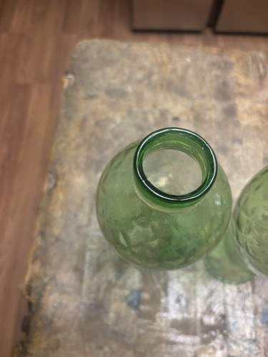VINTAGE ITALIAN TUSCANY EMPOLI GLASS GREEN CANDLESTICK HURRICANE LAMPS PAIR - Picture 6 of 8