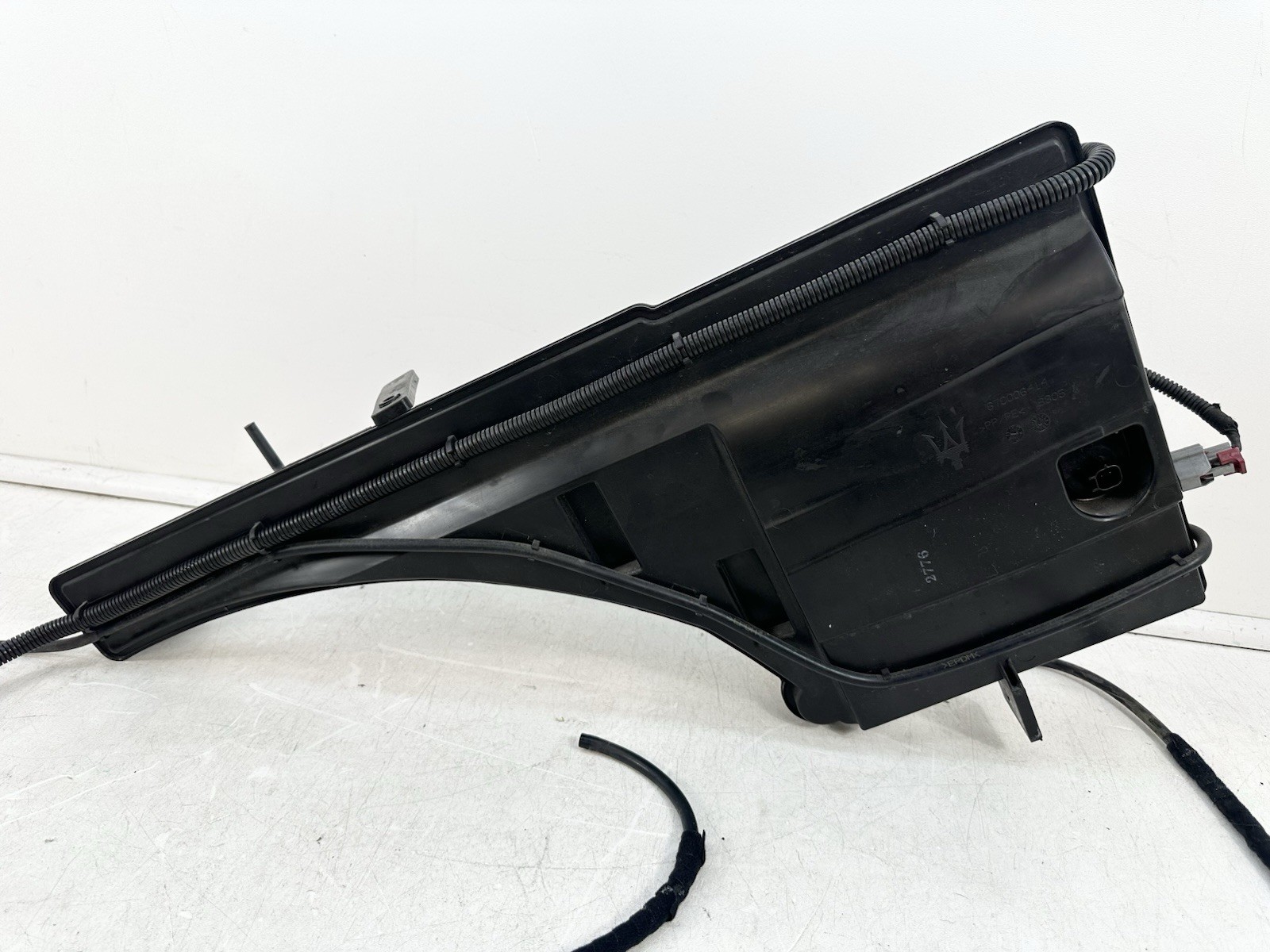 2014-2020 Maserati Ghibli S Q4 Windshield Washer Reservoir Bottle 670006414 OEM