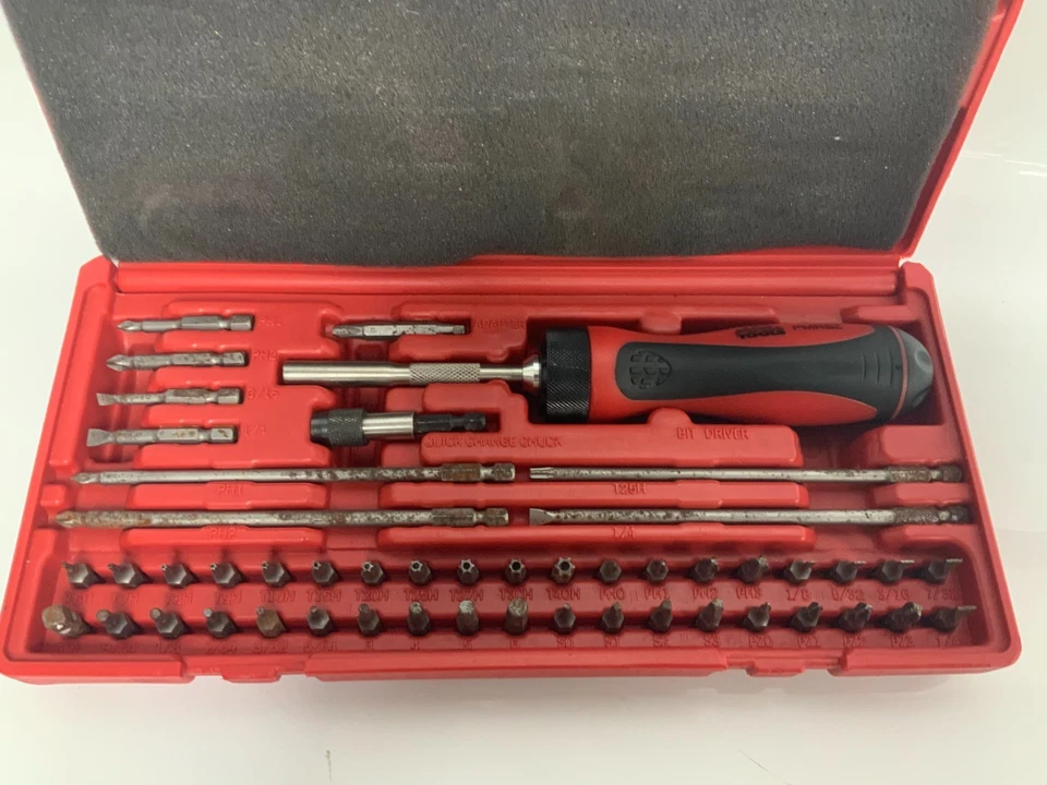 Mac Tools PMR8Z 48-Piece Reversible Ratcheting Wrench & Bit Driver Set - Image 2 of 4