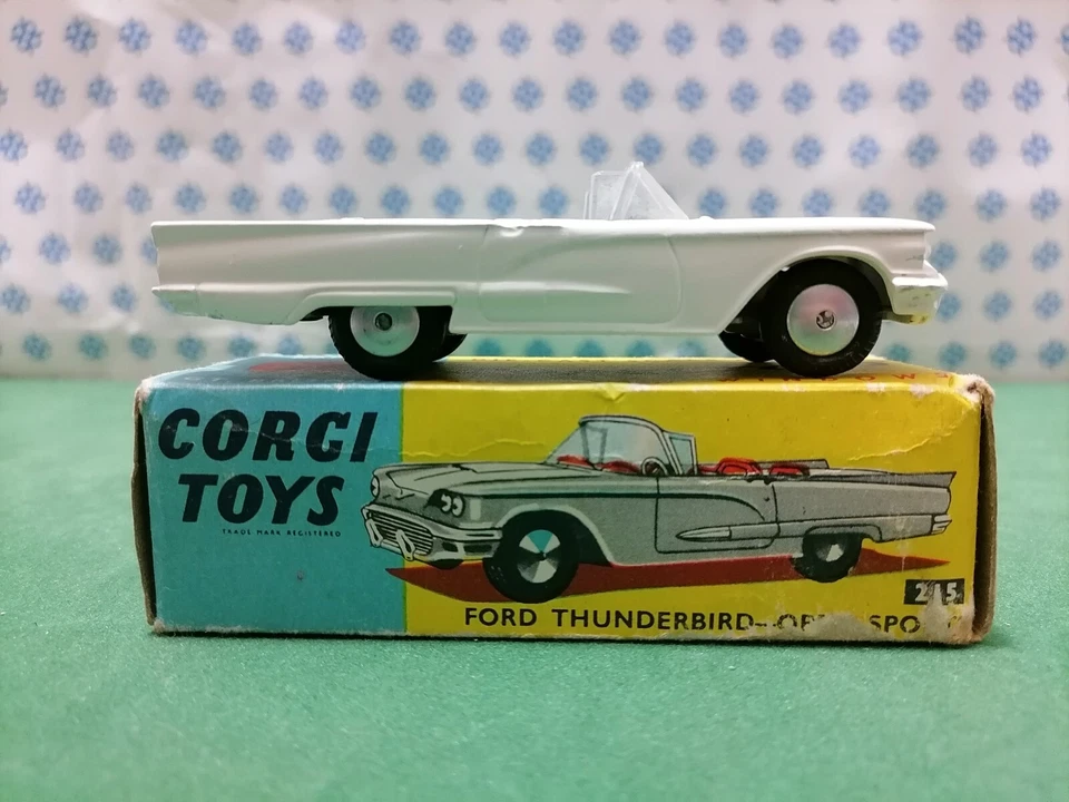 Vintage - FORD Thunderbird Convertible , Corgi toys 215 - Gt. Britain 1959 - Immagine 3 di 4