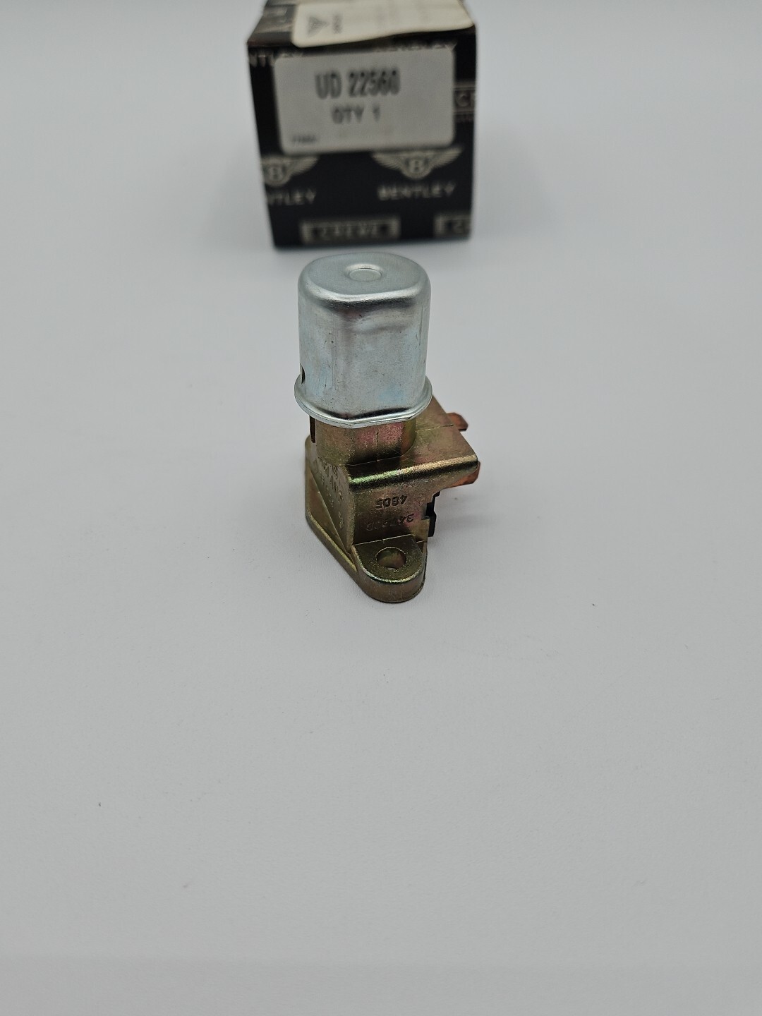 BENTLEY & ROLLS ROYCE DIPSWITCH (UD22560)