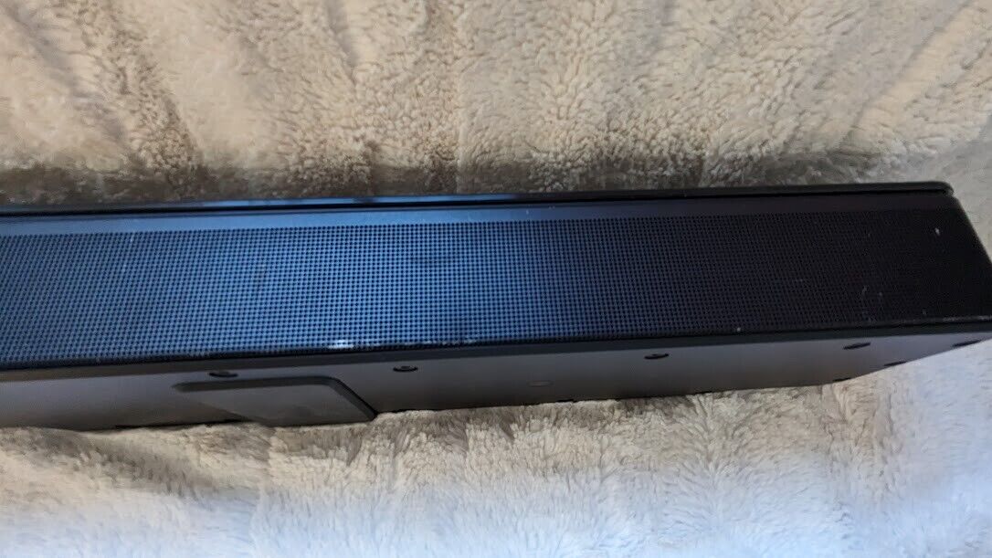 Bose SoundTouch 300 Soundbar Model Glossy Glass Top Soundbar Bose SoundTouch 300 Soundbar Model Glossy Glass Top Soundbar