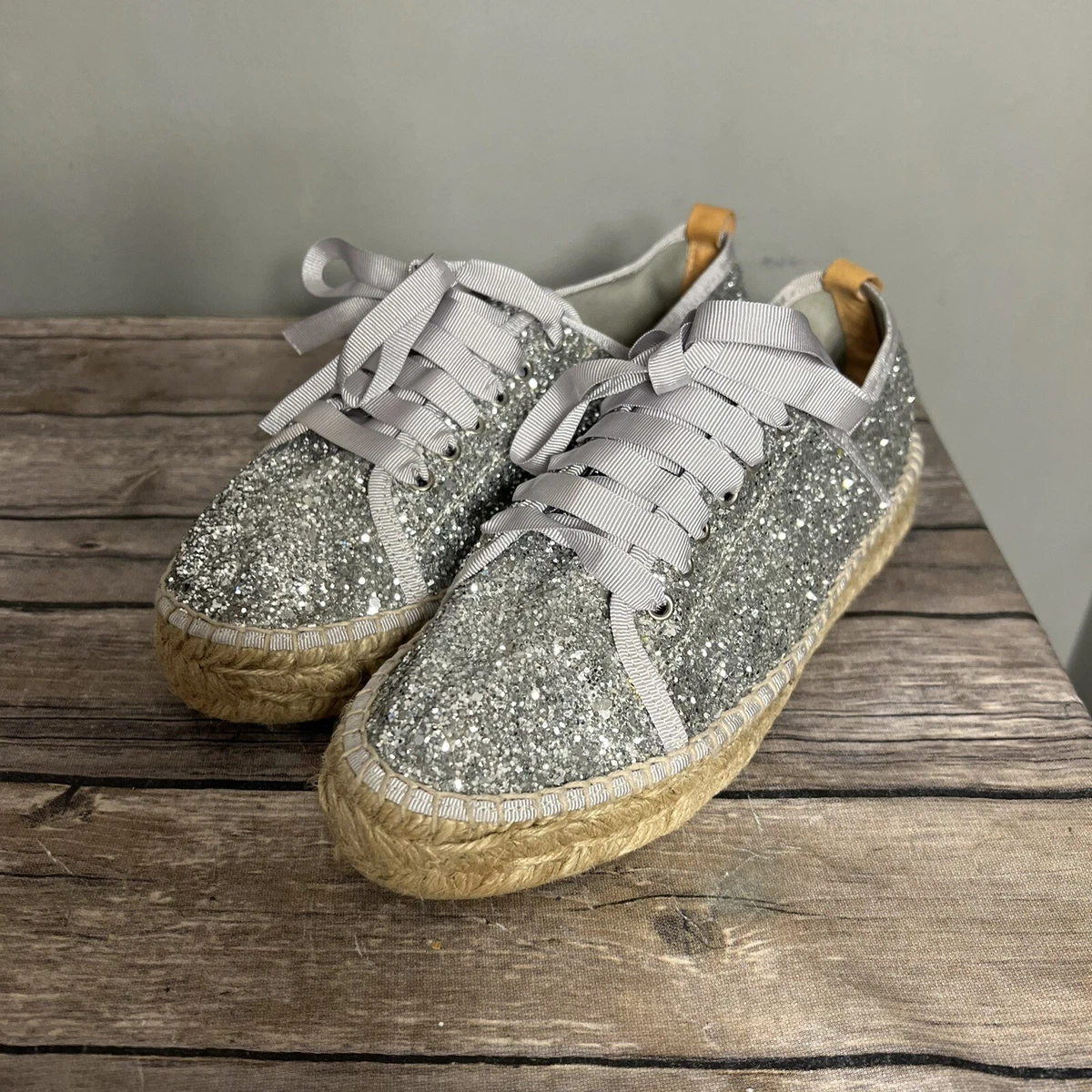 Charles David Women s Espadrille sneakers silver glitter size 37